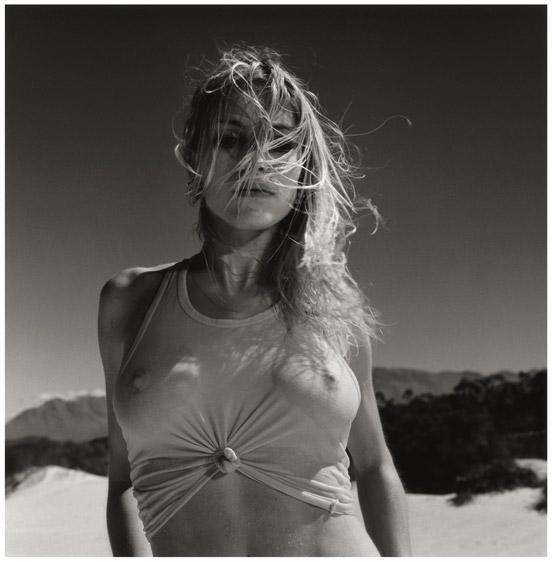 #2411 на oboobs.ru