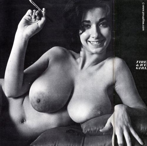 шумные сиськи на oboobs.ru